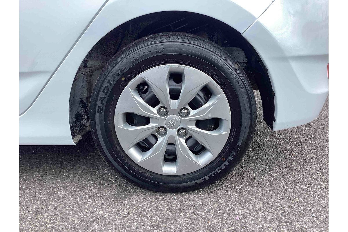 2015 Hyundai Accent Active RB3