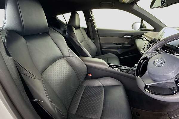 2022 Toyota CH-R CHR 2WD Pet Hatch CVT Koba