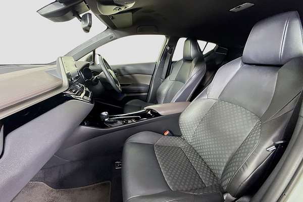 2022 Toyota CH-R CHR 2WD Pet Hatch CVT Koba