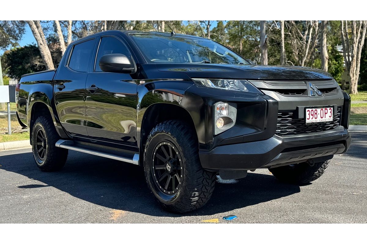 2020 Mitsubishi Triton GLX+ MR 4X4