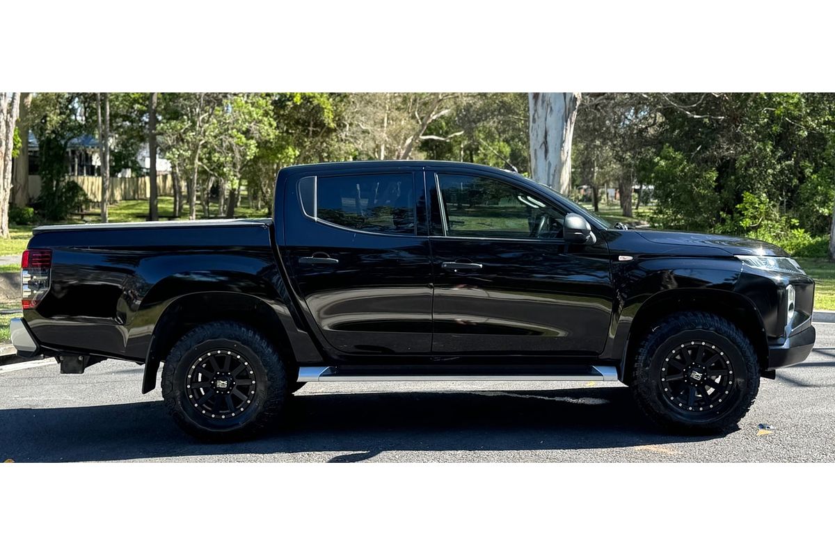 2020 Mitsubishi Triton GLX+ MR 4X4