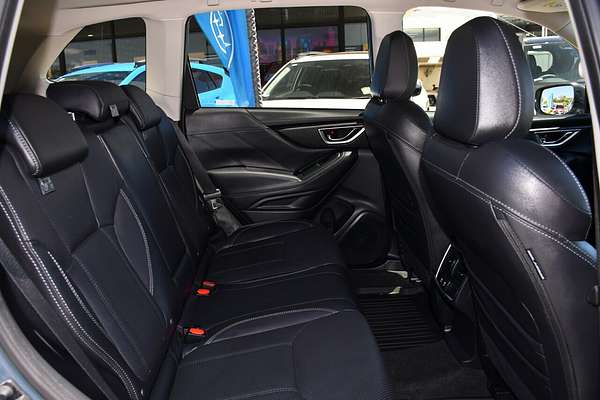 2025 Subaru Forester Hybrid S S5