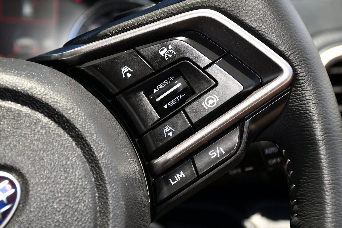 2025 Subaru Forester Hybrid S S5