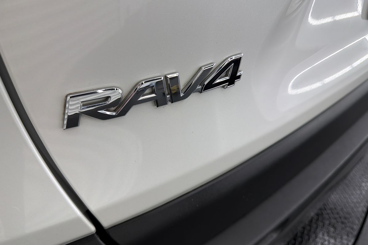 2020 Toyota RAV4 GXL MXAA52R