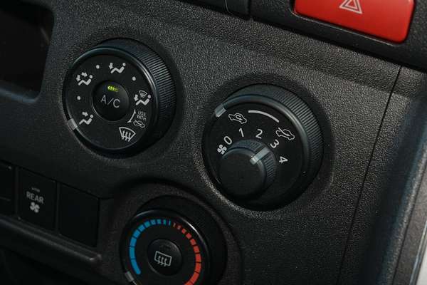 2018 Toyota Hiace Commuter KDH223R ELWB High Roof