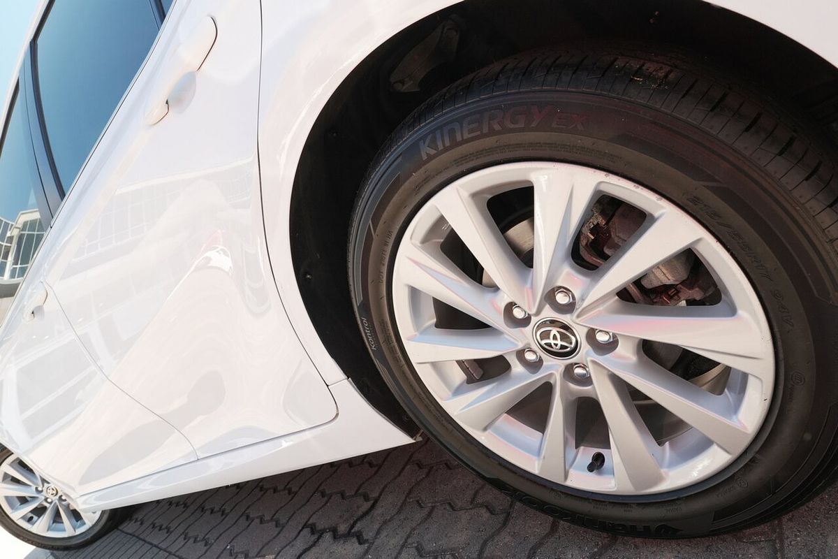 2022 Toyota Camry Ascent AXVH70R