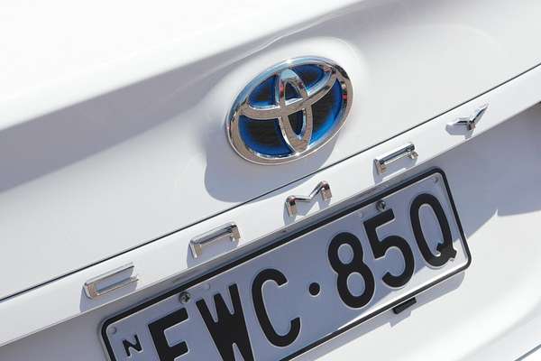 2022 Toyota Camry Ascent AXVH70R