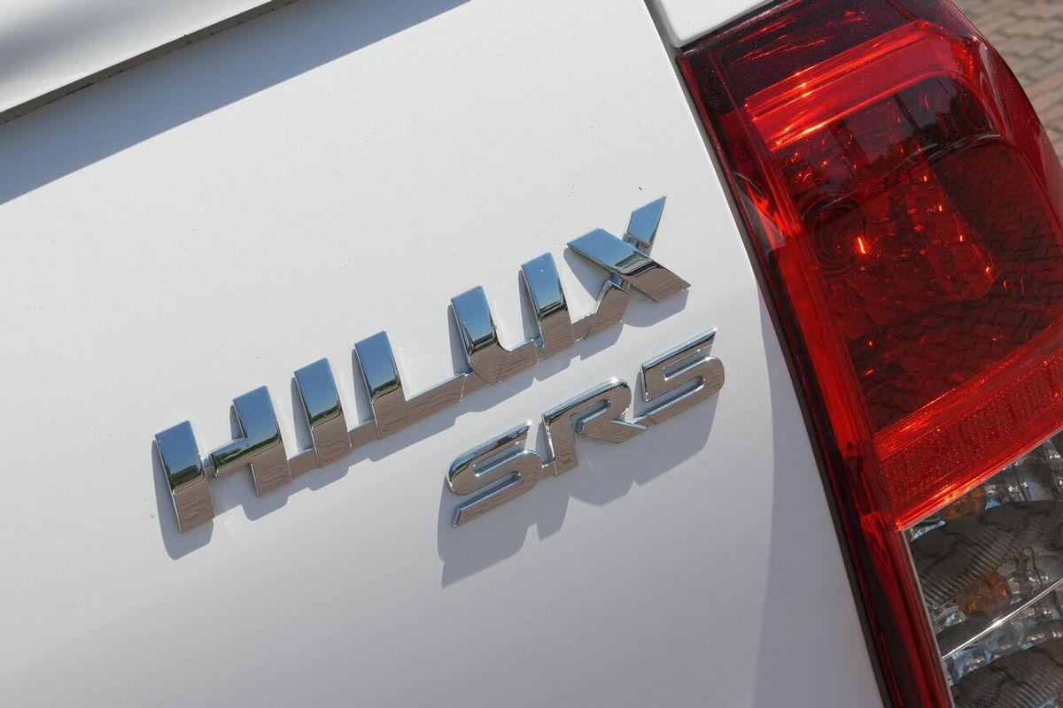 2018 Toyota Hilux SR5 GUN126R 4X4