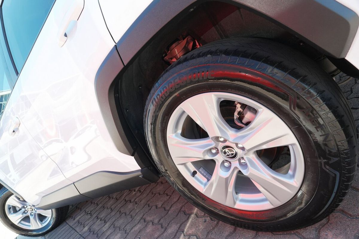 2020 Toyota RAV4 GX AXAH54R