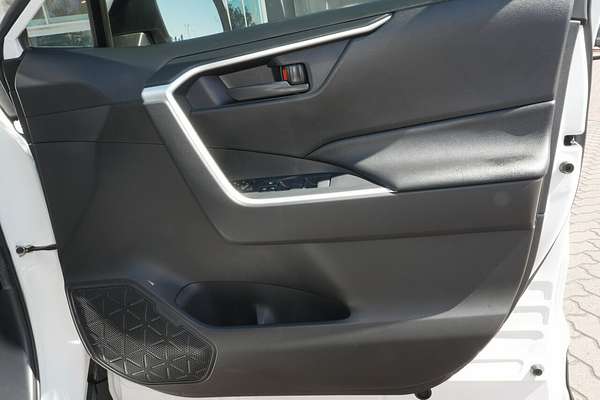 2020 Toyota RAV4 GX AXAH54R