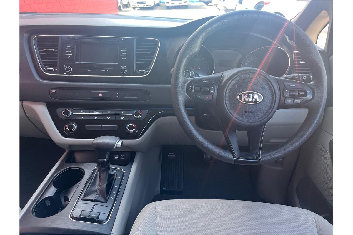 2017 Kia Carnival S YP