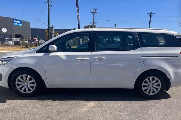 2017 Kia Carnival S YP