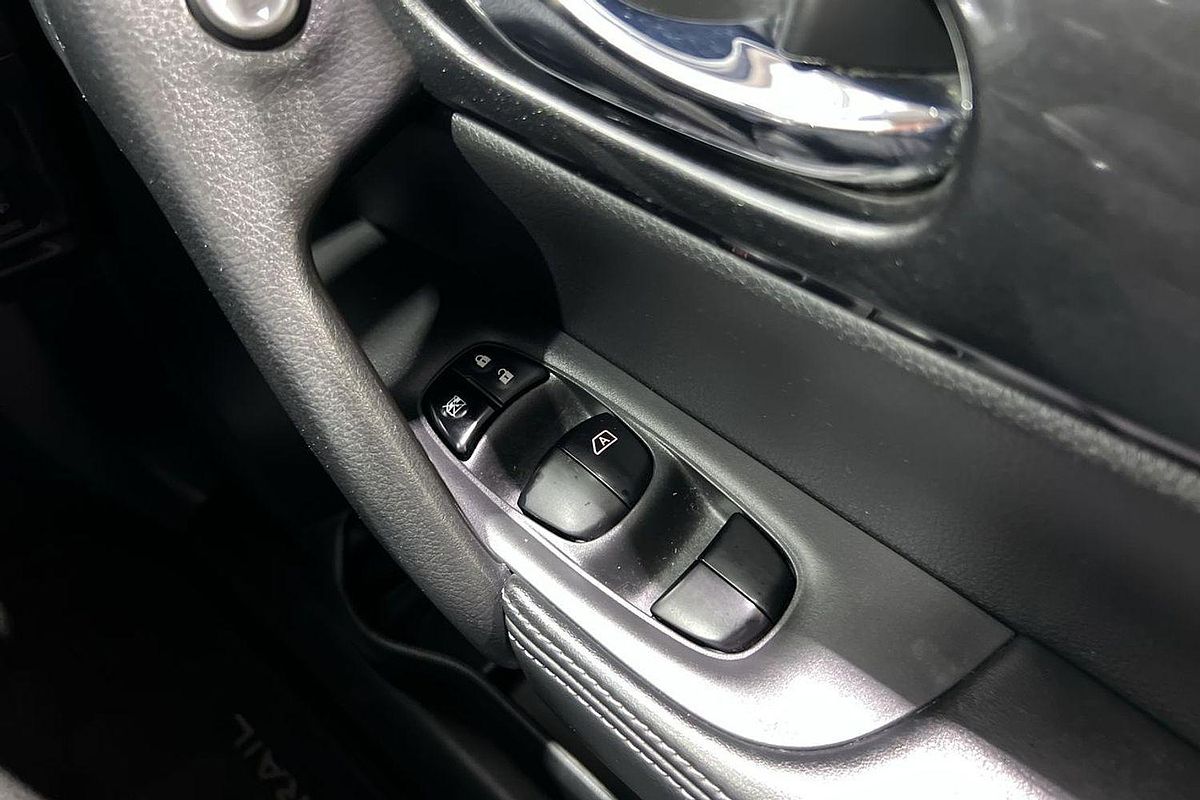 2017 Nissan X-TRAIL ST T32