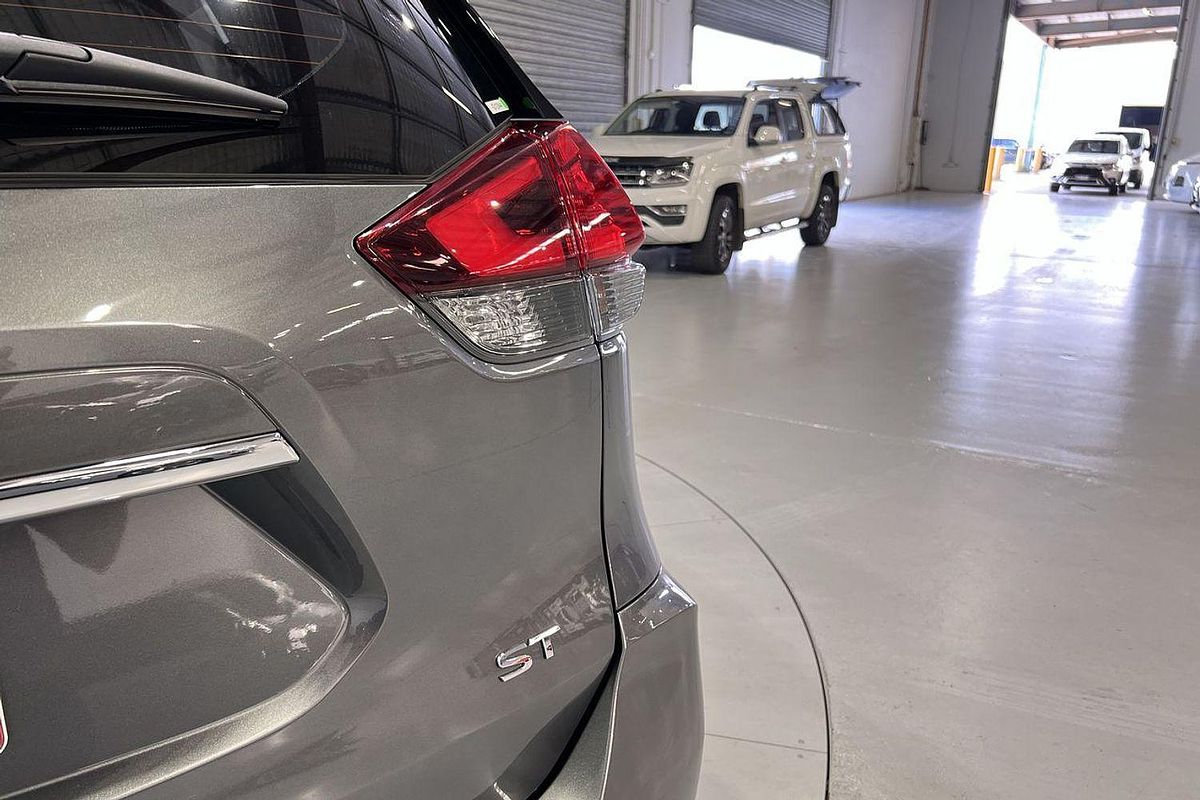 2017 Nissan X-TRAIL ST T32