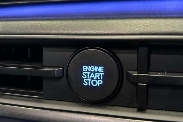 2025 Hyundai Santa Fe Hybrid Calligraphy MX5.V1