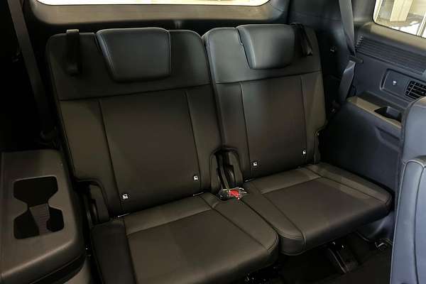 2025 Hyundai Santa Fe Hybrid Calligraphy MX5.V1