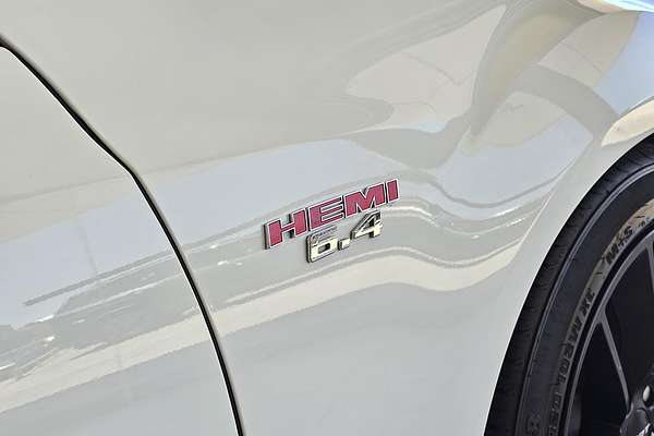 2021 Chrysler 300 SRT Core LX