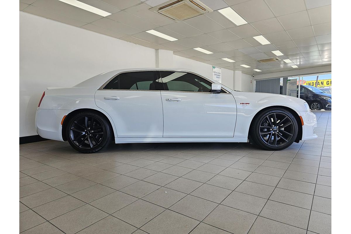 2021 Chrysler 300 SRT Core LX