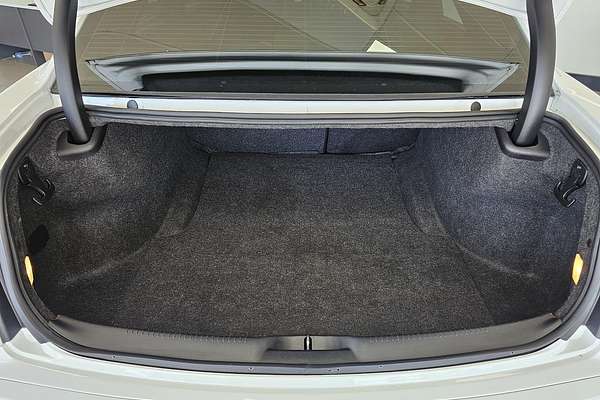 2021 Chrysler 300 SRT Core LX