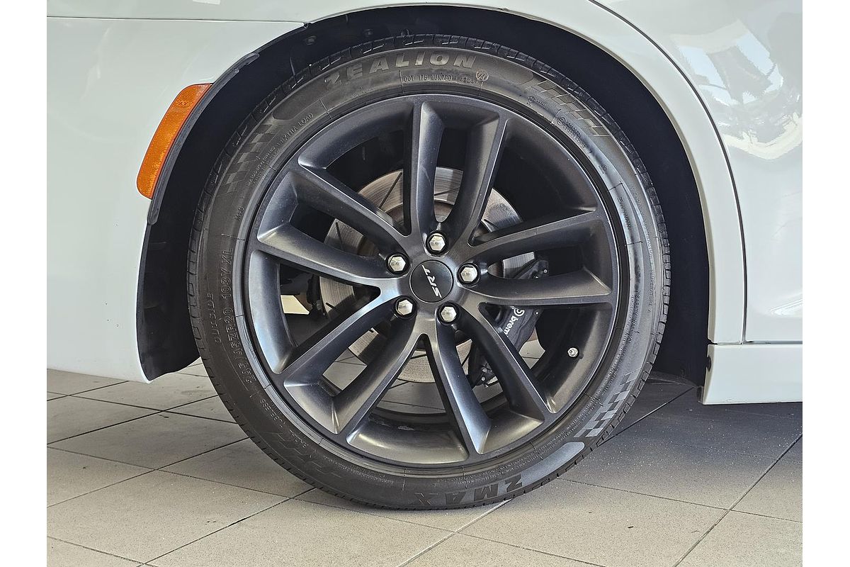 2021 Chrysler 300 SRT Core LX