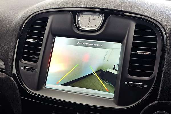 2021 Chrysler 300 SRT Core LX