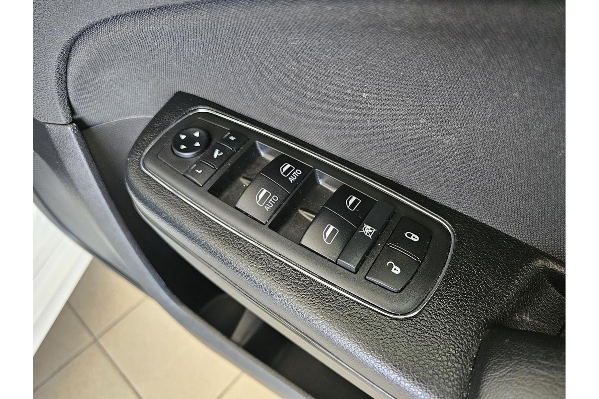 2021 Chrysler 300 SRT Core LX