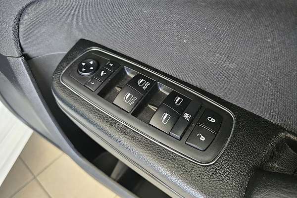 2021 Chrysler 300 SRT Core LX