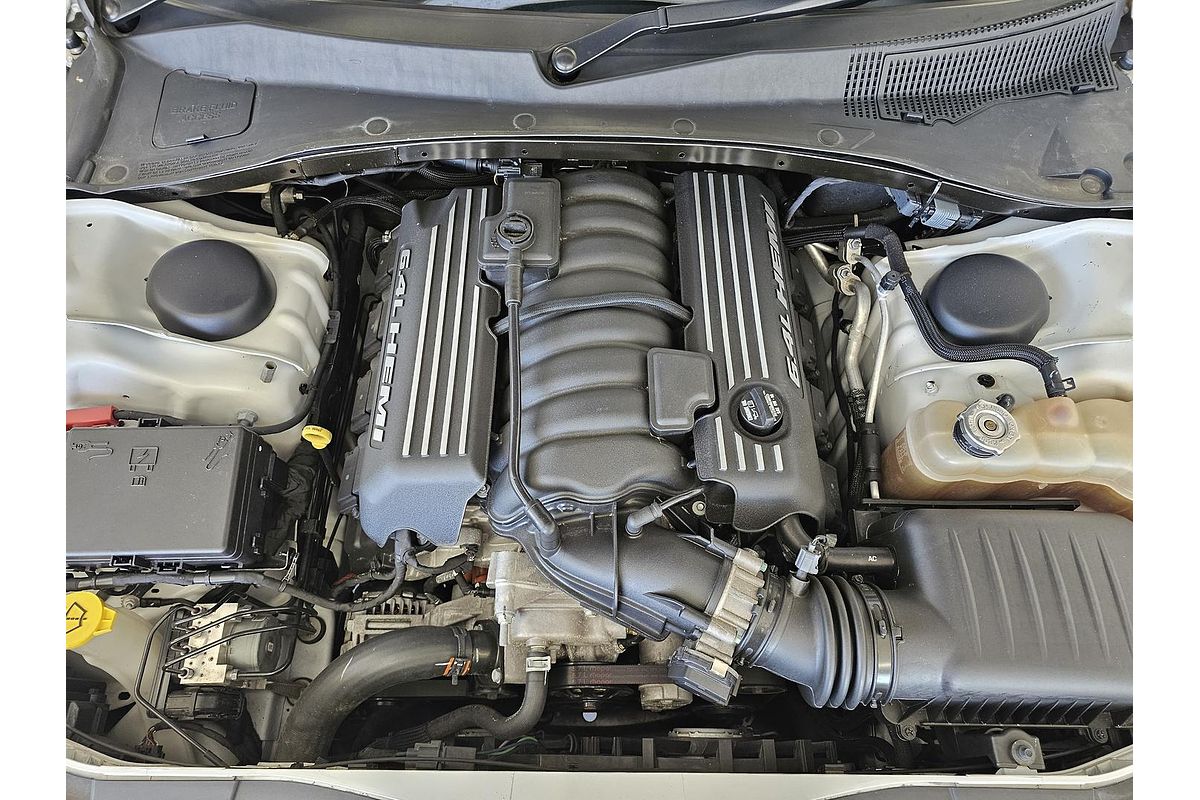 2021 Chrysler 300 SRT Core LX