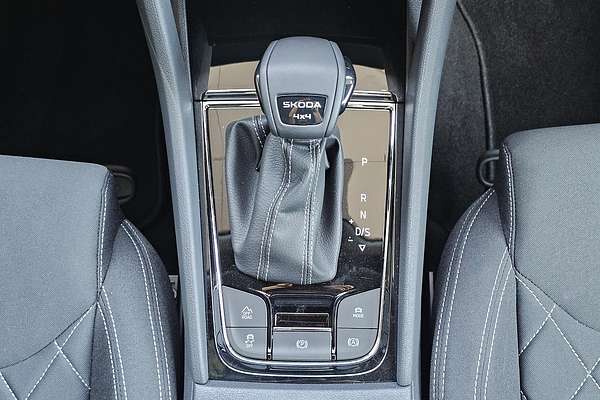 2025 SKODA Karoq 140TSI Sportline NU