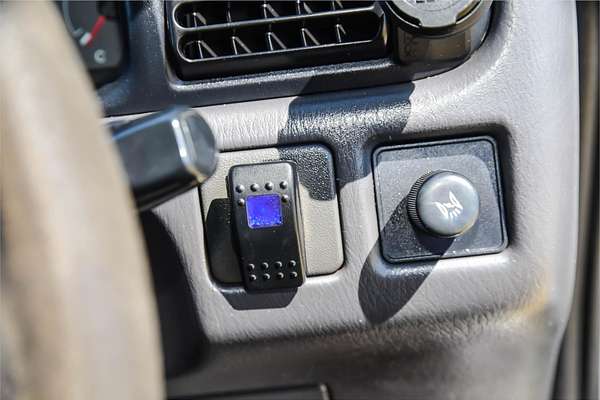 2002 Mazda Bravo DX B2500 4X4