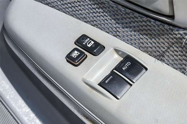 2008 Toyota Hilux SR KUN16R Rear Wheel Drive