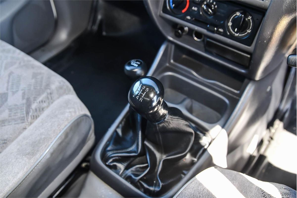 2002 Mazda Bravo DX B2500 4X4