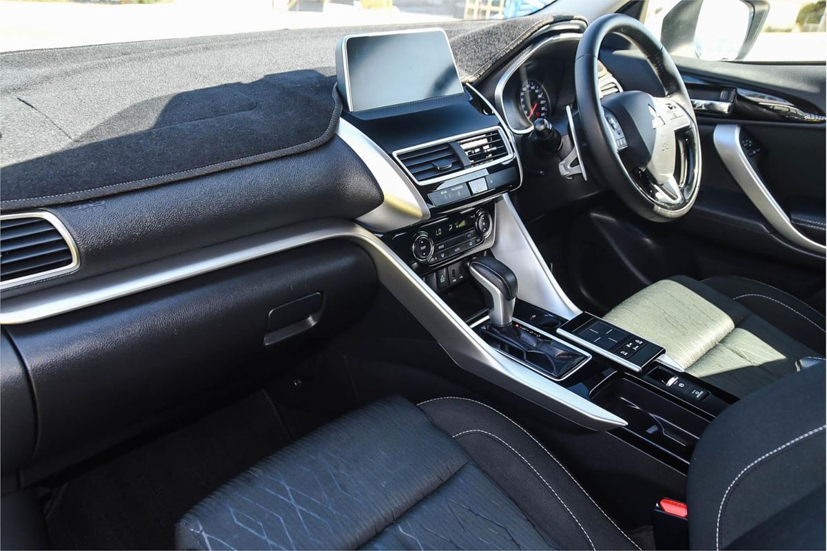 2017 Mitsubishi Eclipse Cross LS YA