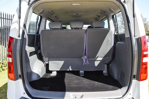 2013 Hyundai iMax TQ-W