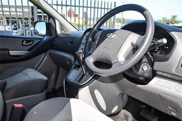 2013 Hyundai iMax TQ-W