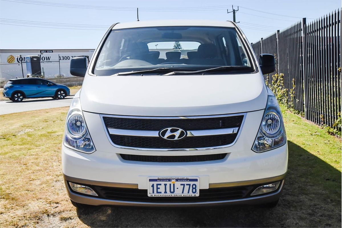 2013 Hyundai iMax TQ-W