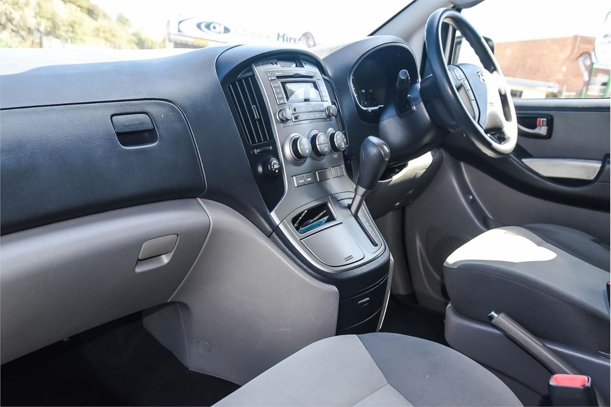 2013 Hyundai iMax TQ-W