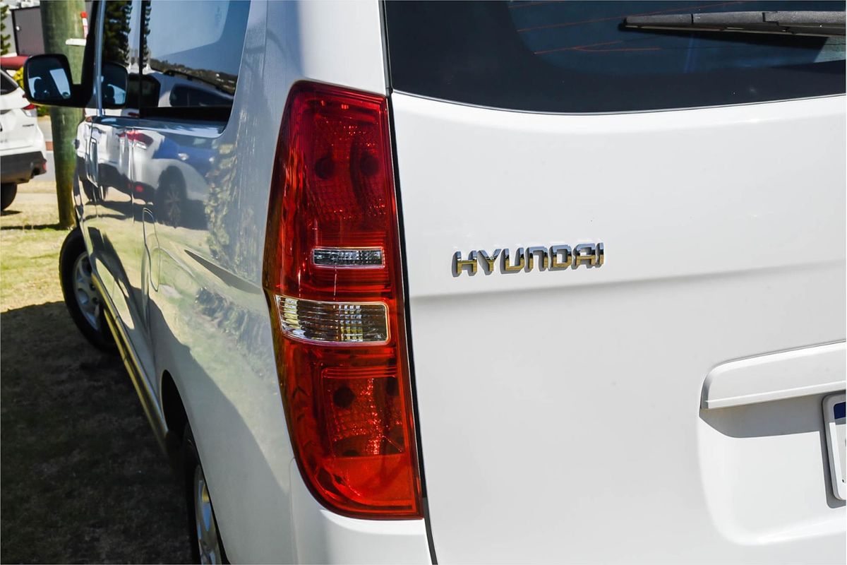 2013 Hyundai iMax TQ-W