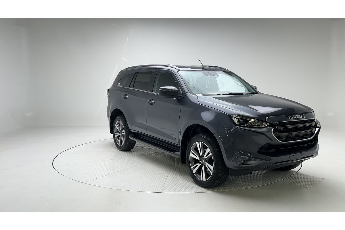2022 Isuzu MU-X LS-T