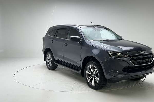 2022 Isuzu MU-X LS-T thumb-1