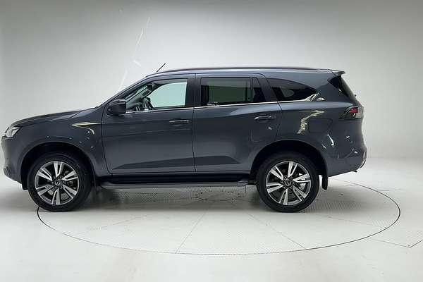 2022 Isuzu MU-X LS-T thumb-4