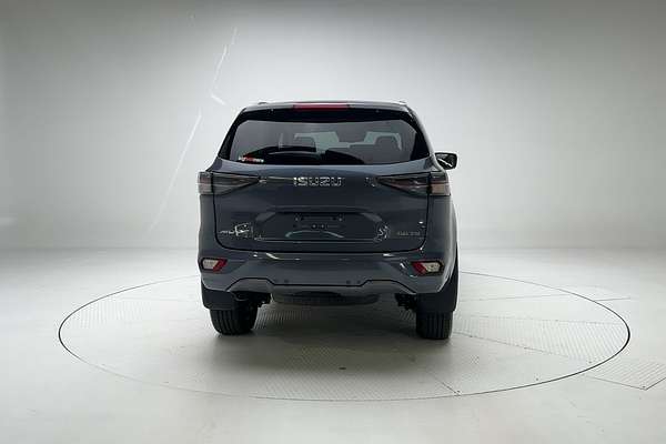 2022 Isuzu MU-X LS-T thumb-6