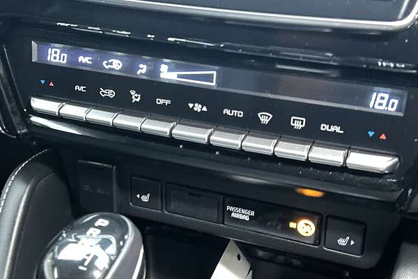 2022 Isuzu MU-X LS-T thumb-16