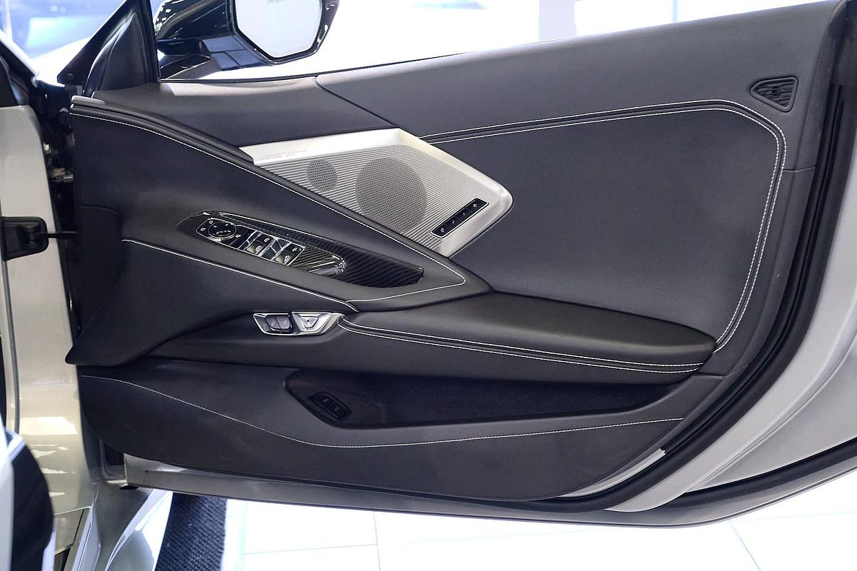 2024 Chevrolet Corvette Stingray 2LT C8