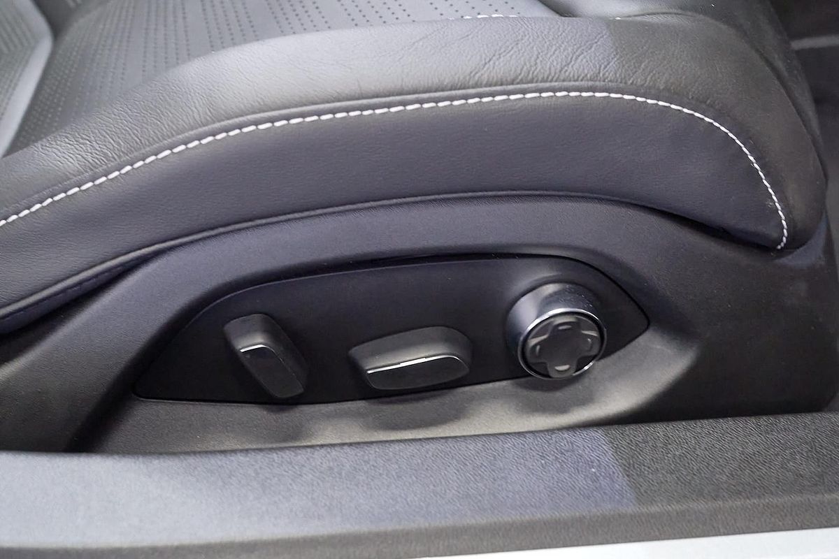 2024 Chevrolet Corvette Stingray 2LT C8