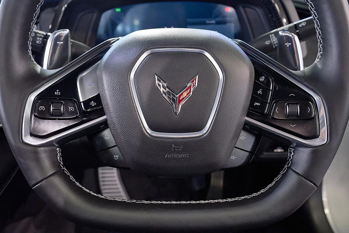 2024 Chevrolet Corvette Stingray 2LT C8