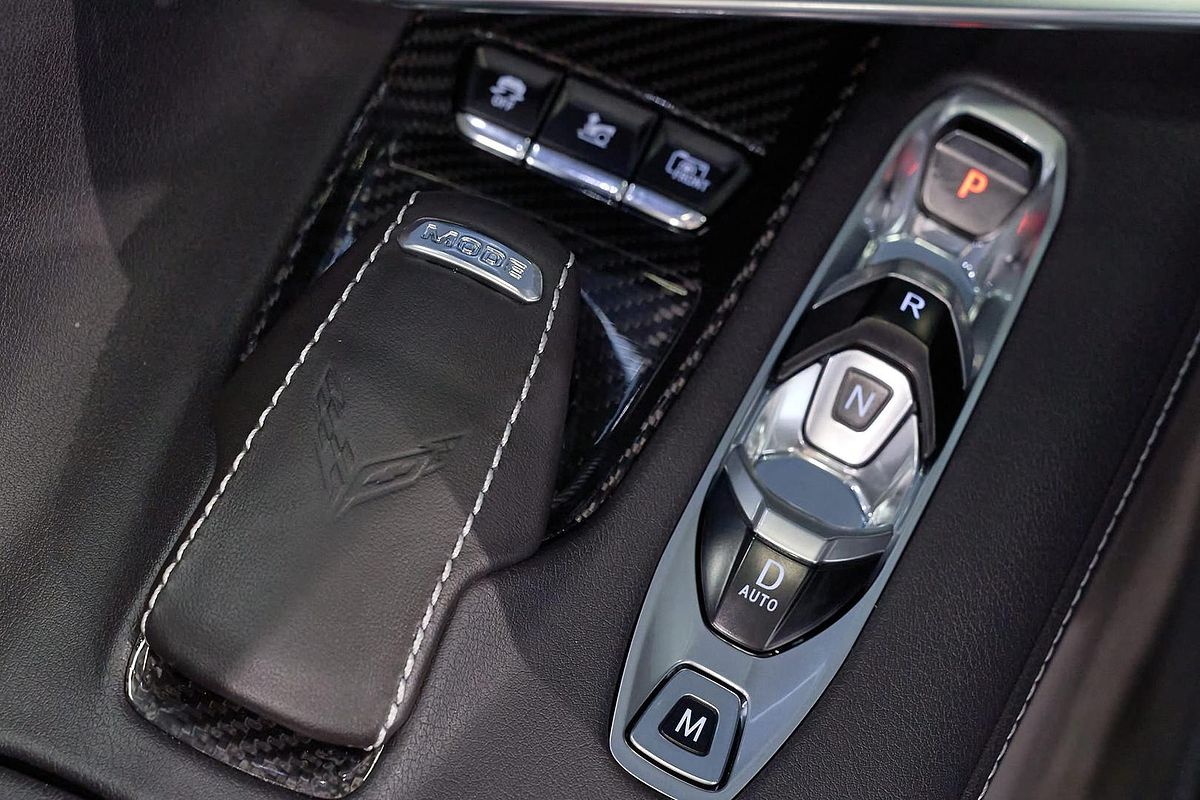 2024 Chevrolet Corvette Stingray 2LT C8