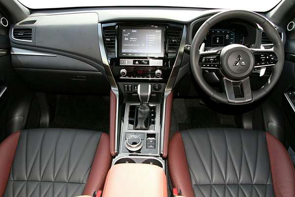 2024 Mitsubishi Pajero Sport GSR QG