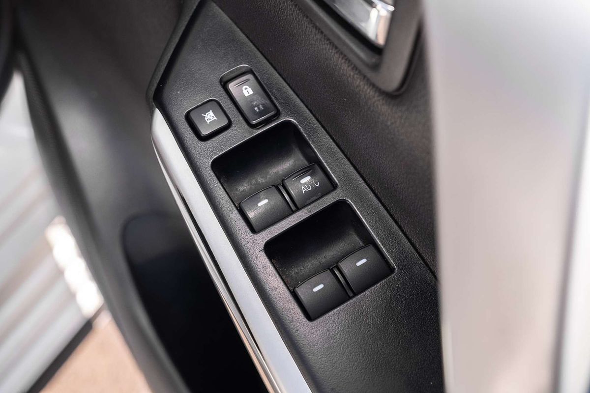 2017 Mitsubishi Pajero Sport GLS QE