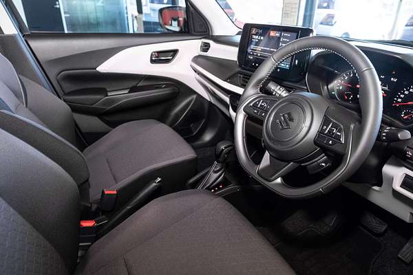 2024 Suzuki Swift Hybrid Plus UZ